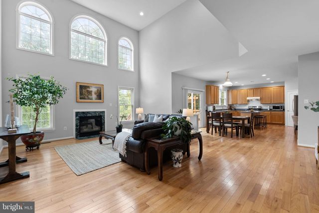 13900 FALCONCREST RD, Germantown, MD 20874