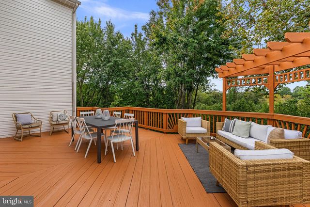 13900 FALCONCREST RD, Germantown, MD 20874
