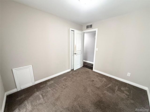 8210 Liberty Boulevard, Westland, MI 48185