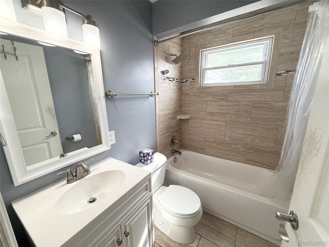 8210 Liberty Boulevard, Westland, MI 48185