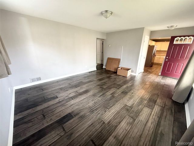 8210 Liberty Boulevard, Westland, MI 48185