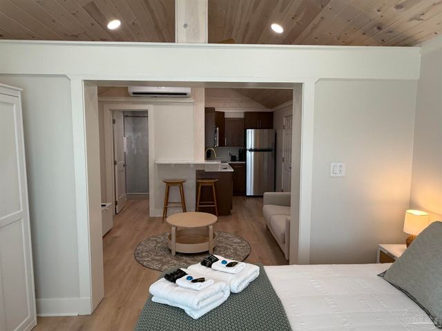 605 Edgewater Dr, Pensacola, FL 32507