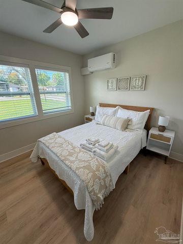 605 Edgewater Dr, Pensacola, FL 32507