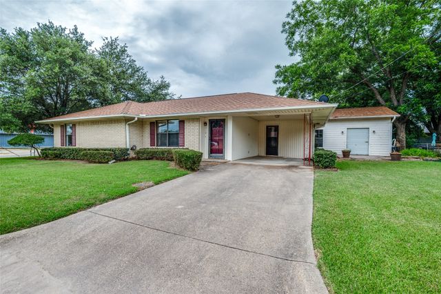 510 S Dallas Street, Kemp, TX 75143