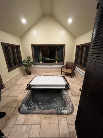 534 Hamburg Tpke, West Milford Twp., NJ 07480