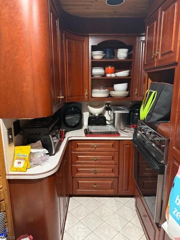 534 Hamburg Tpke, West Milford Twp., NJ 07480