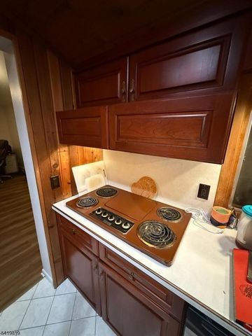 534 Hamburg Tpke, West Milford Twp., NJ 07480