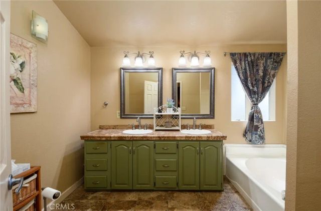 1536 S State 218 B, Hemet, CA 92543