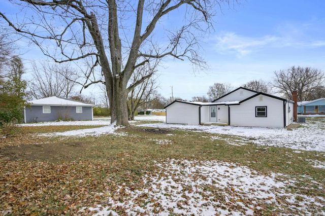 1910 E Delta Drive, Muncie, IN 47303