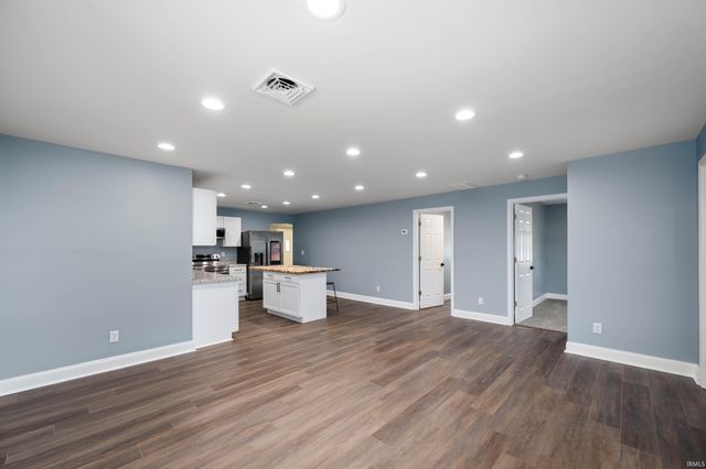 1910 E Delta Drive, Muncie, IN 47303