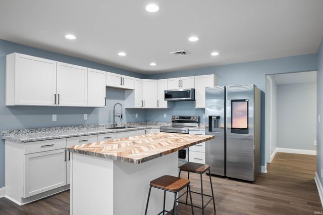 1910 E Delta Drive, Muncie, IN 47303