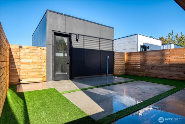 5731 N 48th Street, Tacoma, WA 98407