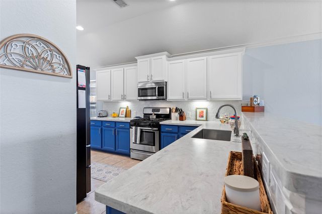 6803 Peach Mill Lane, Dickinson, TX 77539