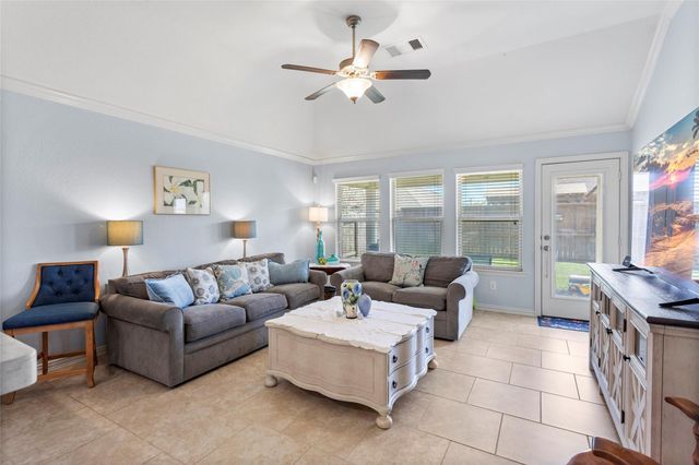 6803 Peach Mill Lane, Dickinson, TX 77539