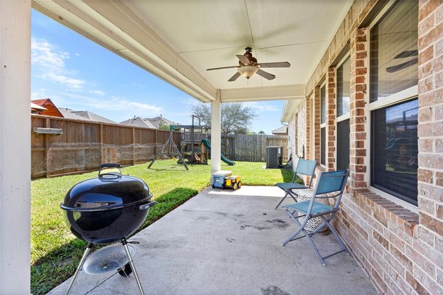 6803 Peach Mill Lane, Dickinson, TX 77539