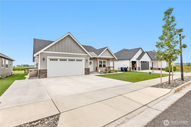 2068 Bowfin Way, Lynden, WA 98264