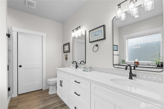 2068 Bowfin Way, Lynden, WA 98264