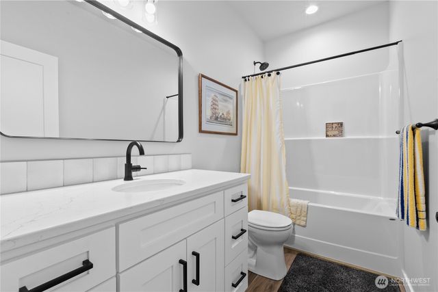 2068 Bowfin Way, Lynden, WA 98264