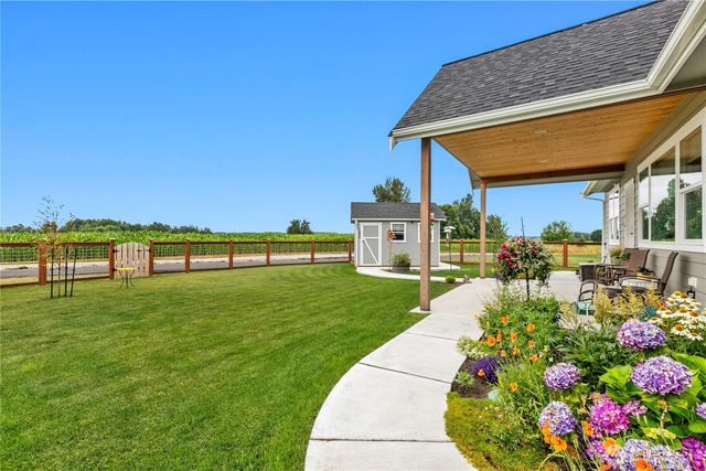 2068 Bowfin Way, Lynden, WA 98264