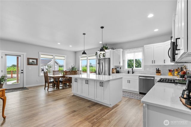 2068 Bowfin Way, Lynden, WA 98264