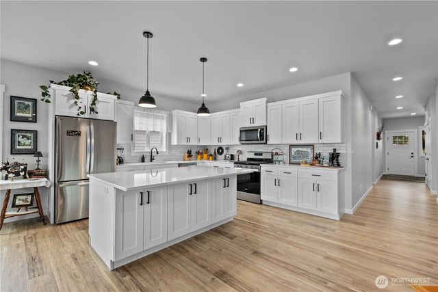 2068 Bowfin Way, Lynden, WA 98264