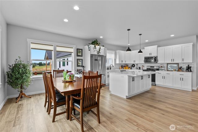 2068 Bowfin Way, Lynden, WA 98264