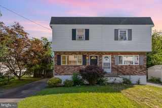 831 ERFORD RD, Camp Hill, PA 17011