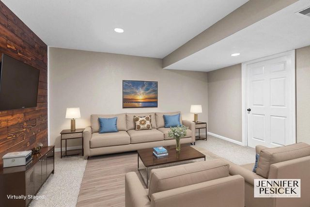 167 N Wild Flower LANE, Elkhorn, WI 53121