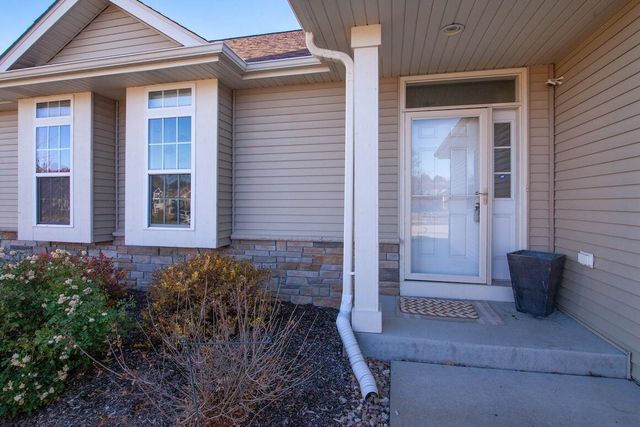 167 N Wild Flower LANE, Elkhorn, WI 53121