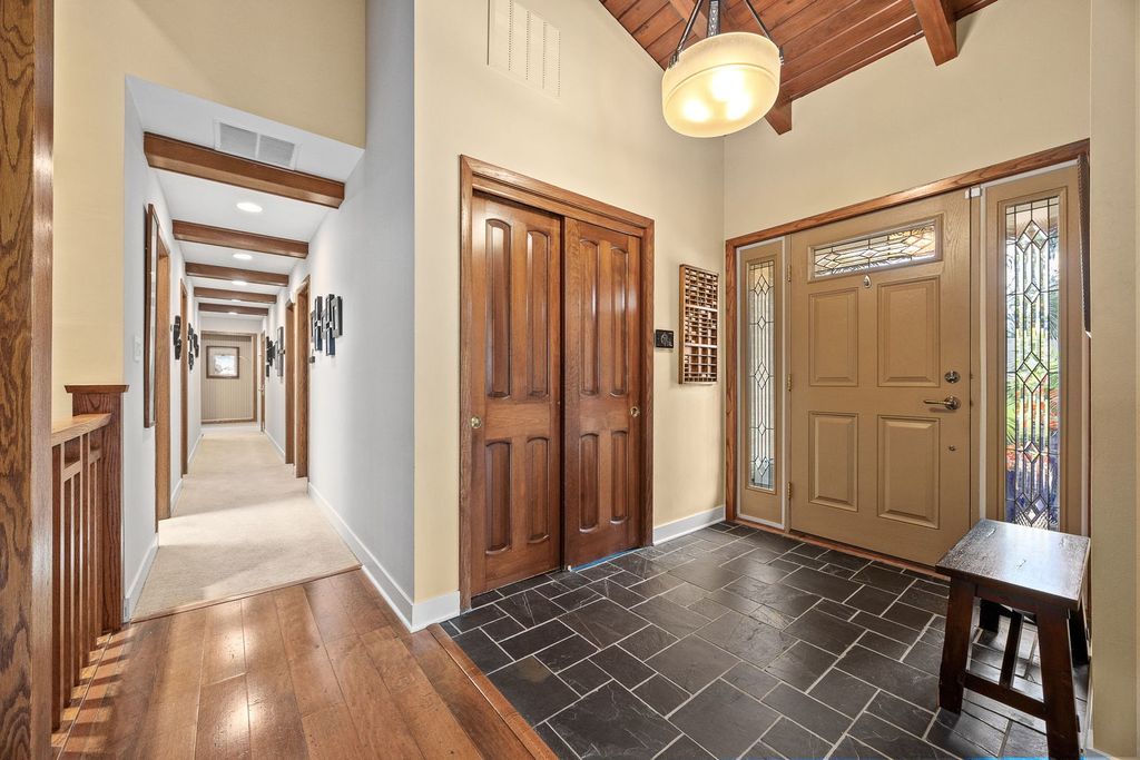 12 Meadowood Drive, Oak Brook, IL 60523 — photo 4