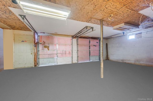 1447 N Ocean Avenue, Medford, NY 11763