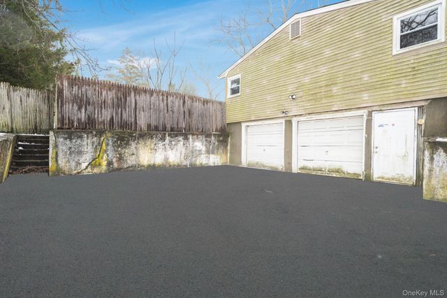 1447 N Ocean Avenue, Medford, NY 11763