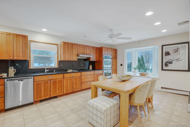 1447 N Ocean Avenue, Medford, NY 11763