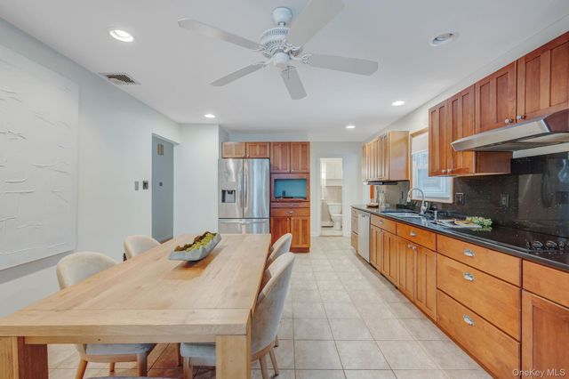 1447 N Ocean Avenue, Medford, NY 11763