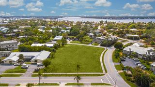 933 & 943 NW Spruce Ridge Drive, Stuart, FL 34994