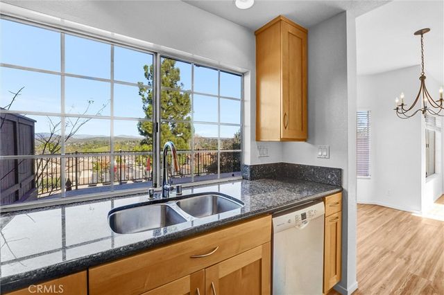 1091 Amberton Lane, Newbury Park, CA 91320