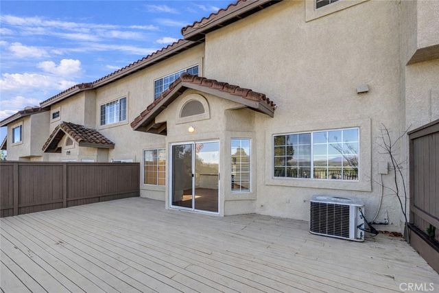 1091 Amberton Lane, Newbury Park, CA 91320