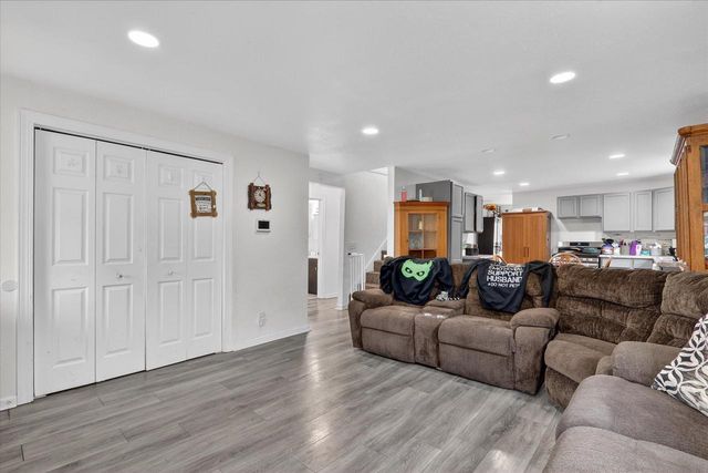 236 Chestnut Avenue, Beloit, WI 53511