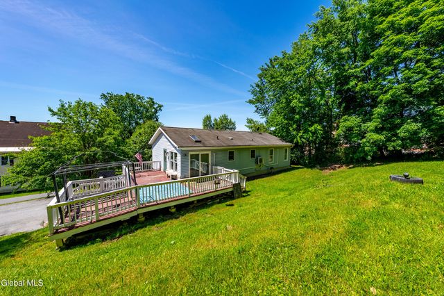 52 Warsaw Avenue, Mechanicville, NY 12118