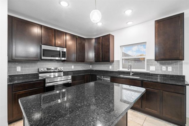 2151 NW 248TH WAY, Newberry, FL 32669