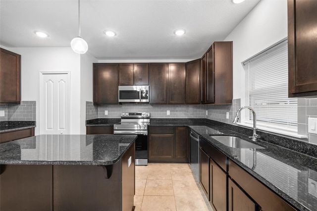 2151 NW 248TH WAY, Newberry, FL 32669