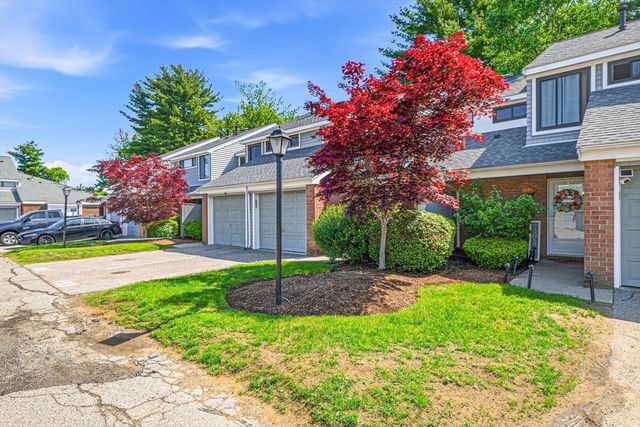 153 Greenbrook Dr 153, Stoughton, MA 02072