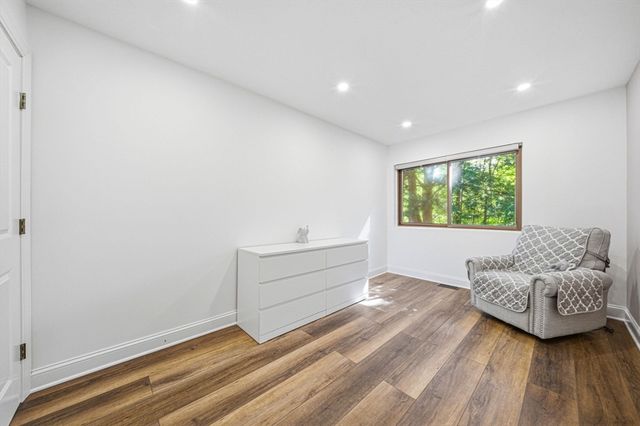 153 Greenbrook Dr 153, Stoughton, MA 02072