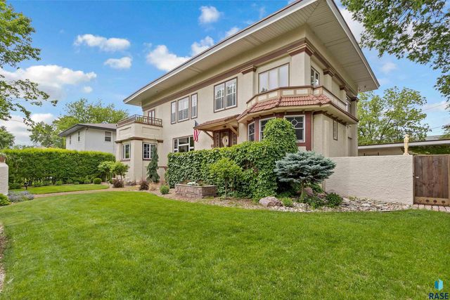 118 W 19th St Street, Sioux Falls, SD 57105