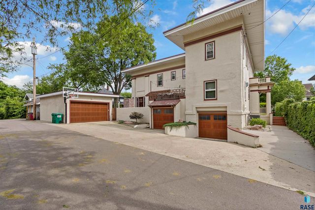 118 W 19th St Street, Sioux Falls, SD 57105