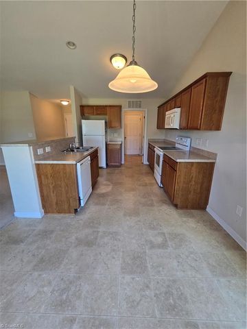 7312 Scenic Village Lane, Whitsett, NC 27377