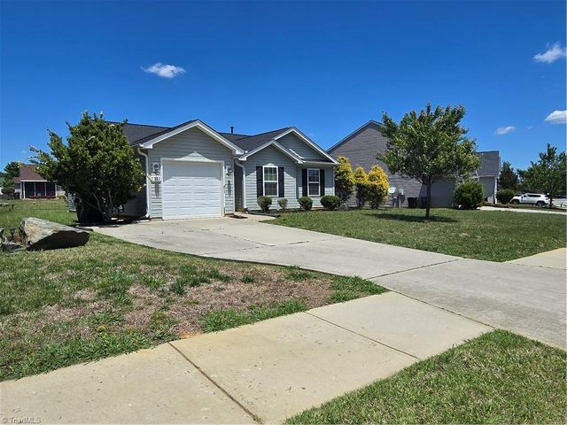 7312 Scenic Village Lane, Whitsett, NC 27377
