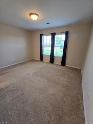 7312 Scenic Village Lane, Whitsett, NC 27377