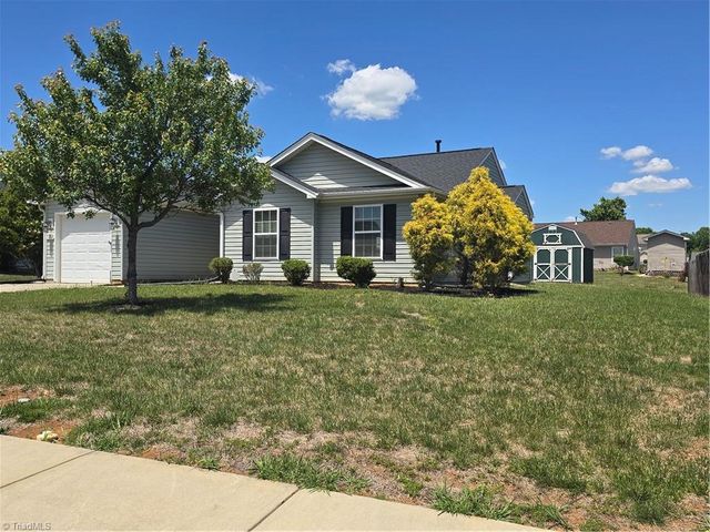 7312 Scenic Village Lane, Whitsett, NC 27377