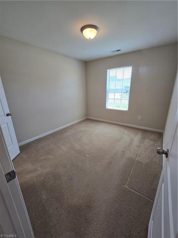 7312 Scenic Village Lane, Whitsett, NC 27377